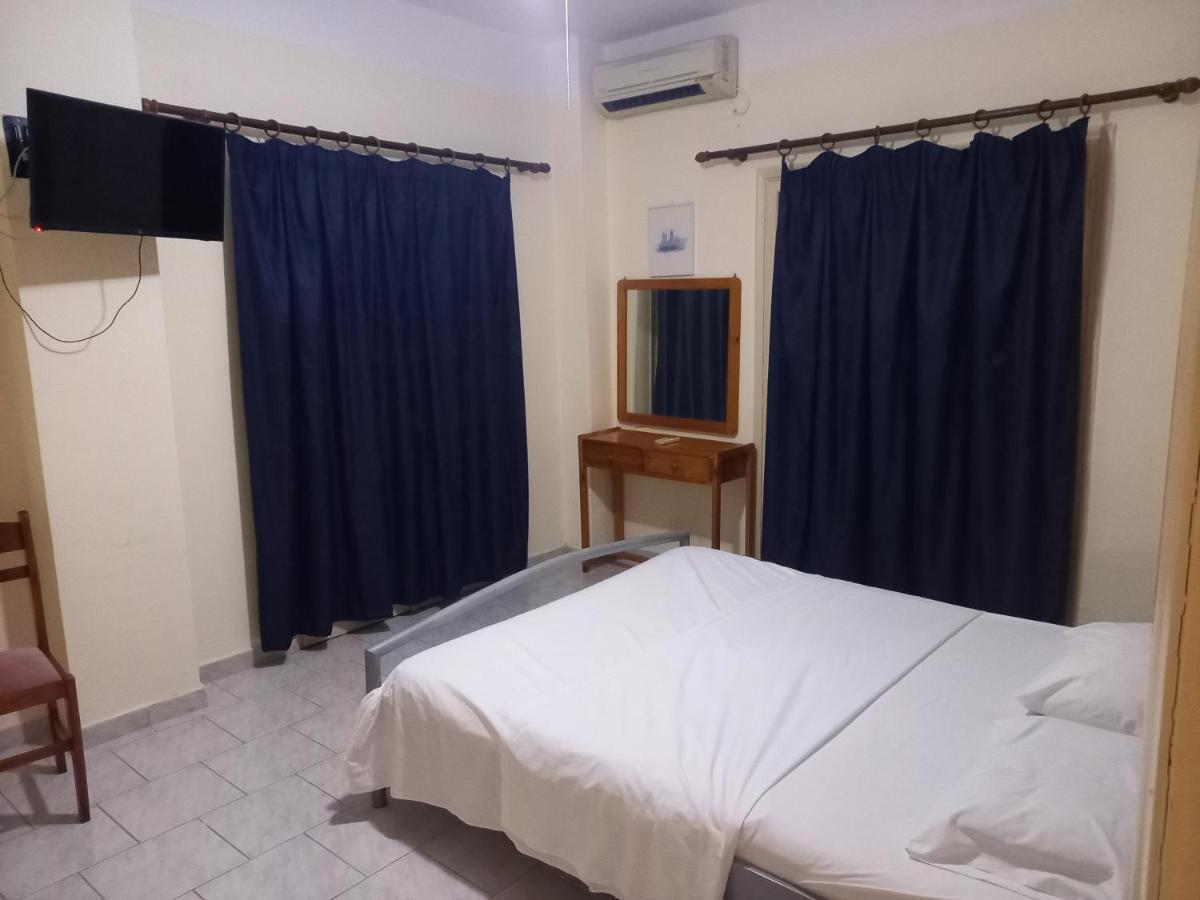 Dionisis Apartments Agia Efimia Екстериор снимка